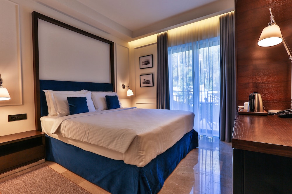 Basic Double Room, Mountain View - Photo 1