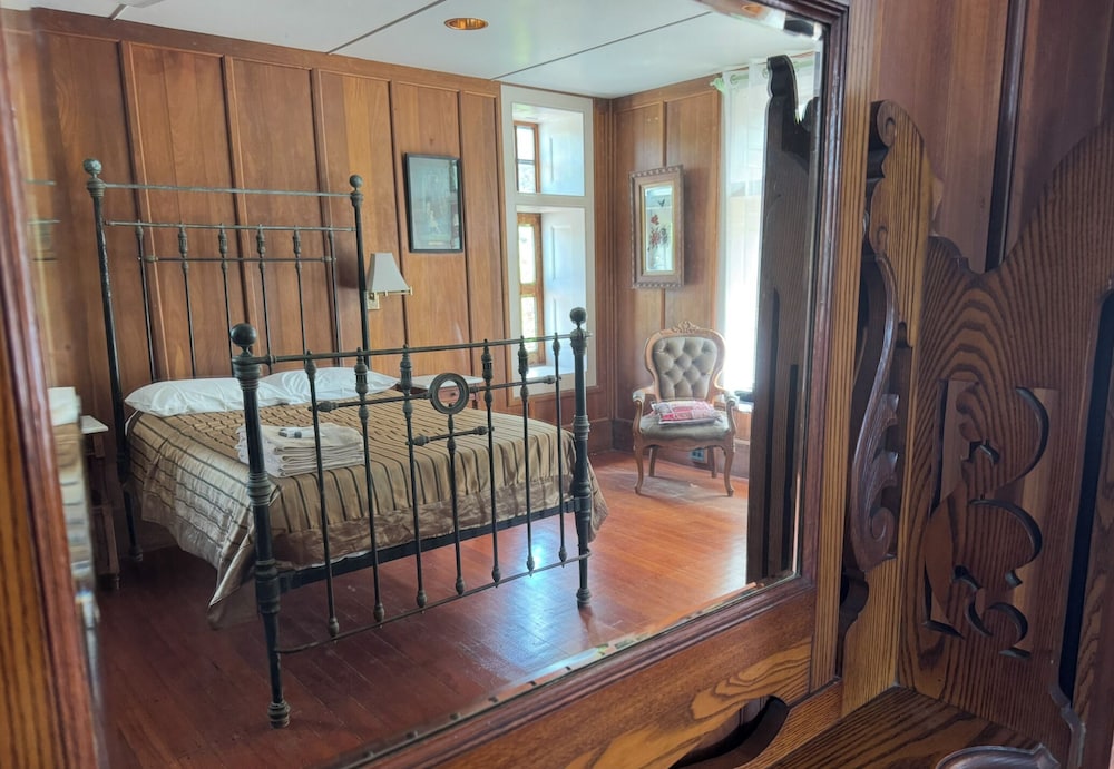 The Rose Room photo 1