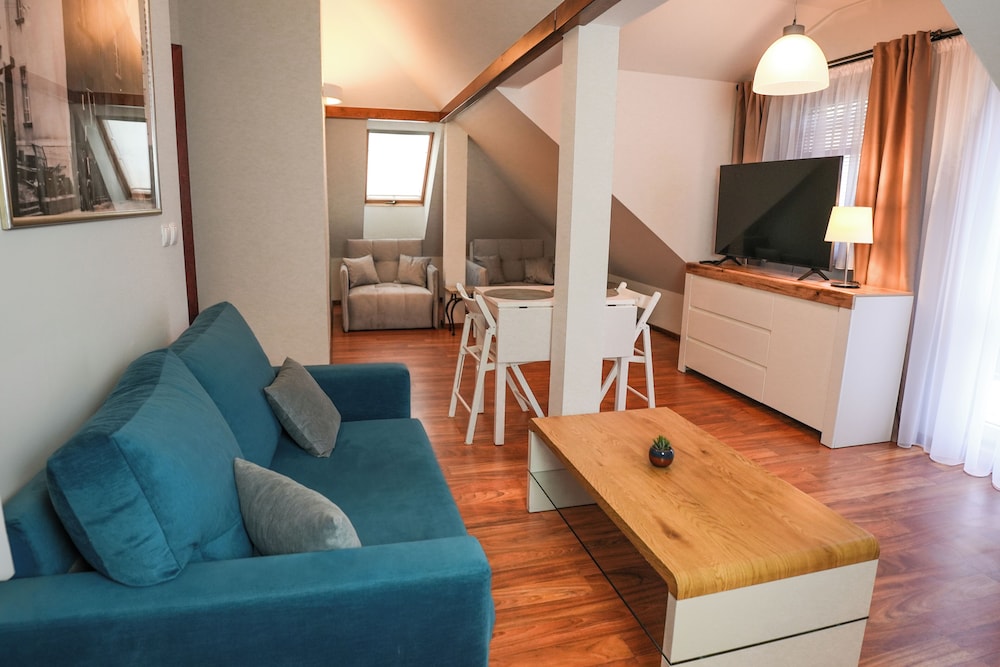 Family Apartment photo 2
