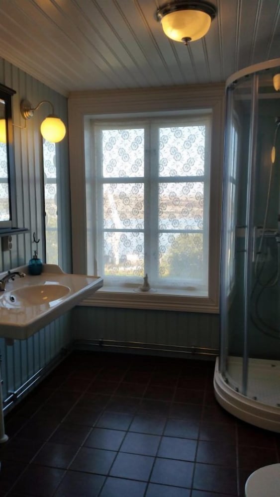 Double Room, Shared Bathroom photo 3