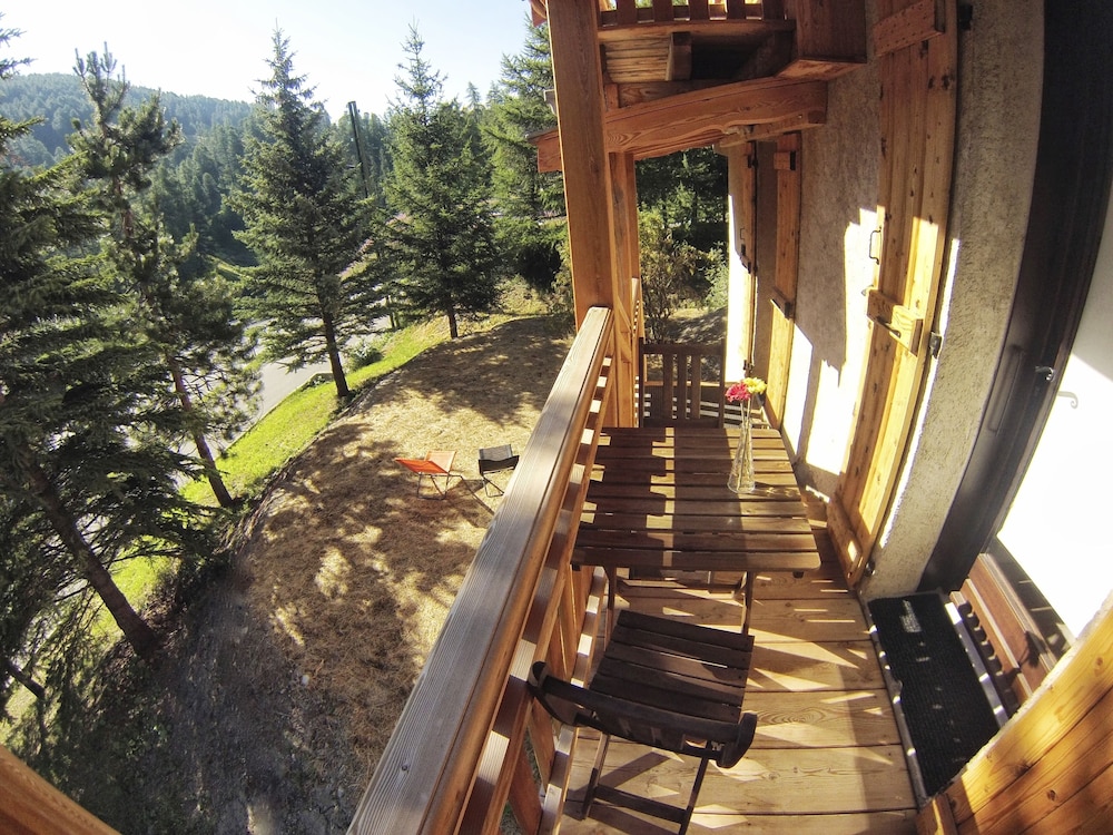 Family Chalet, Ensuite, Mountain View photo 3