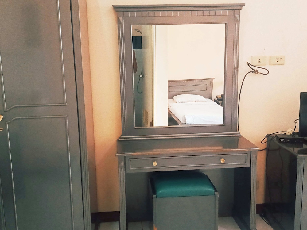 Deluxe Twin Room photo 3