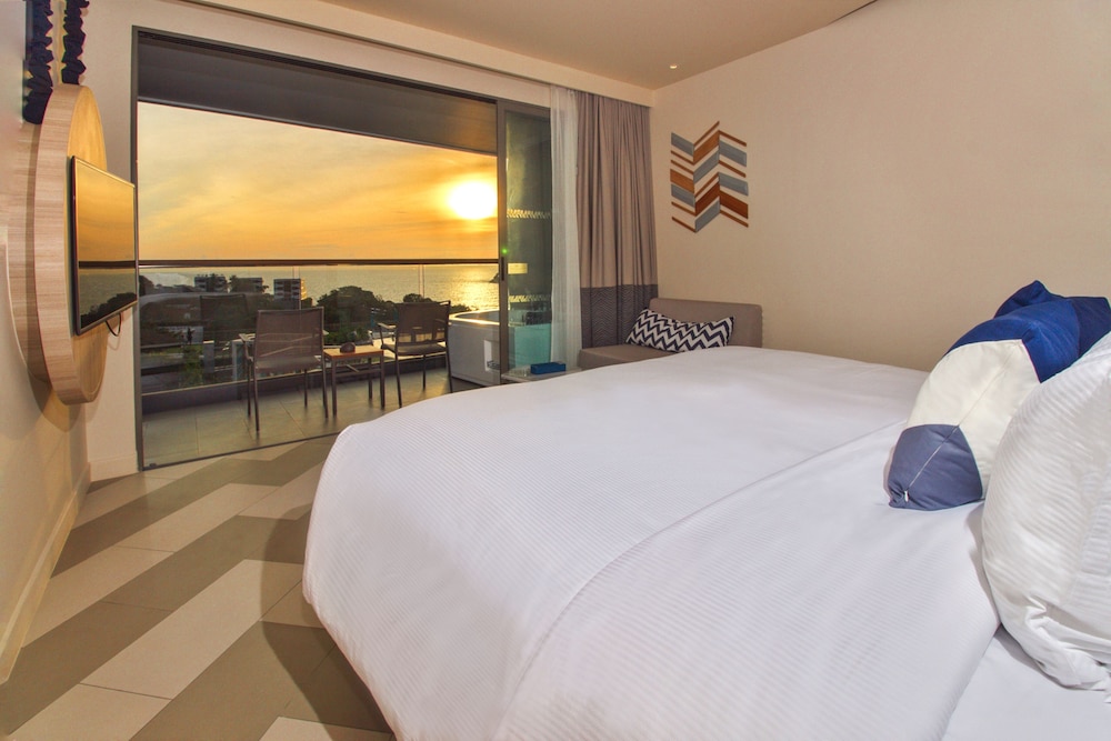 Superior Room, Sea View (Partial Sea View (SIS over the Sea))