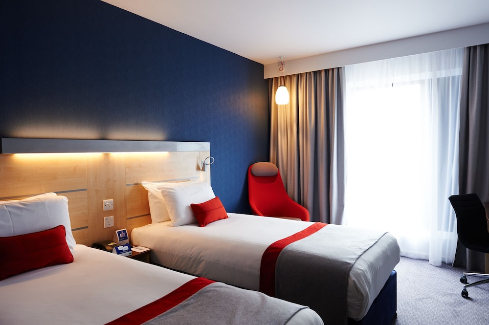 Standard Room, 2 Twin Beds, Accessible (Free Hot Breakfast) - Photo 2