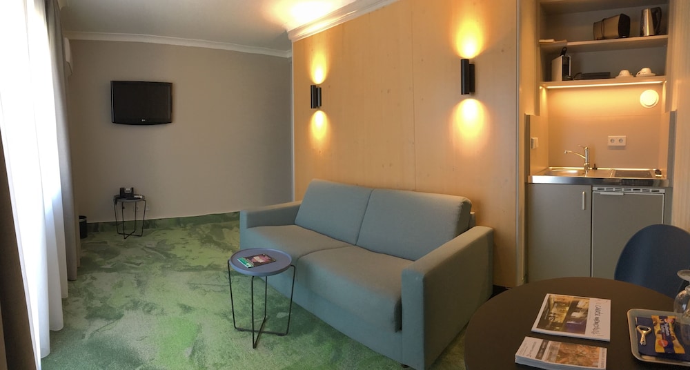 Family Apartment, 1 Bedroom - Photo 1