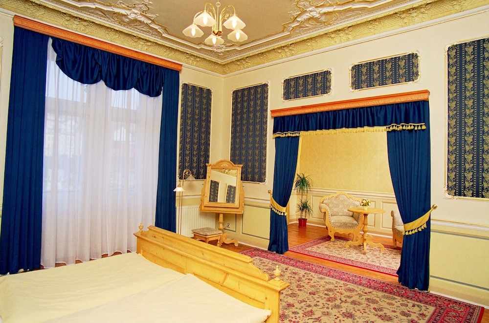 Superior Suite, City View photo 1