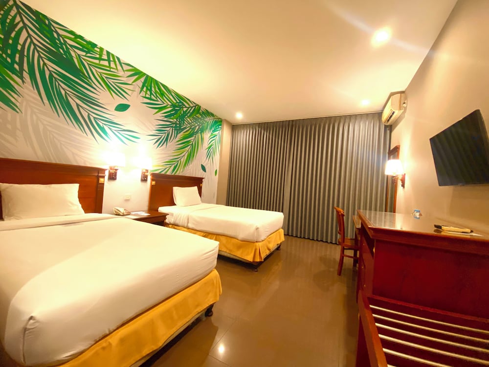 Deluxe Double or Twin Room