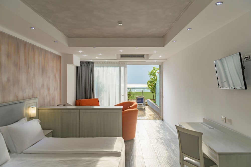 Junior Twin Room