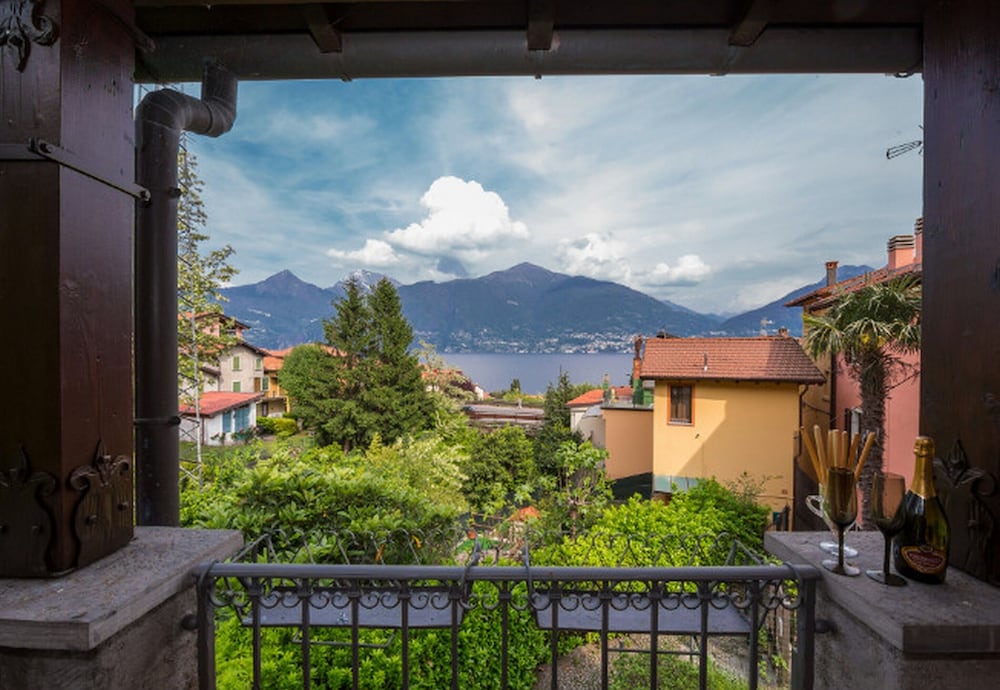 Honeymoon Townhome, Multiple Bedrooms, Mountainside (Villa Patricia) photo 2