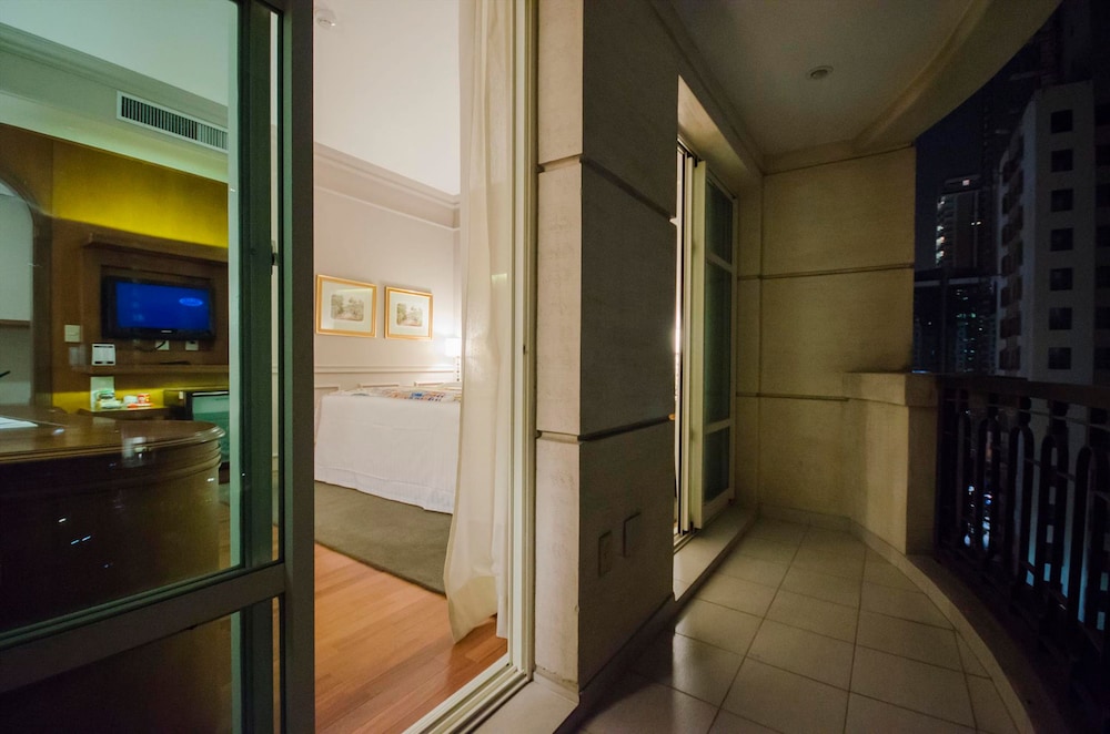 Standard Twin Room - Photo 6