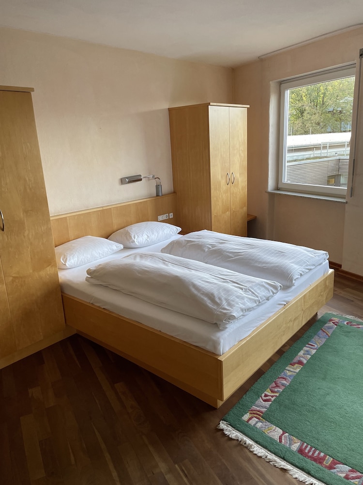 Classic Twin Room photo 3