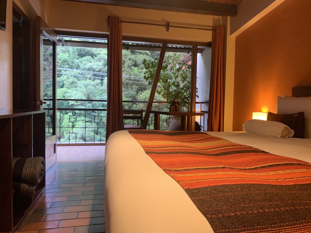 Superior Room, 1 King Bed, Terrace, River View