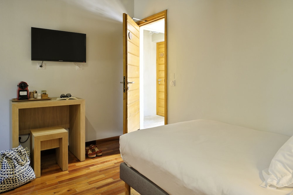 Single Room, Garden View (Bar)