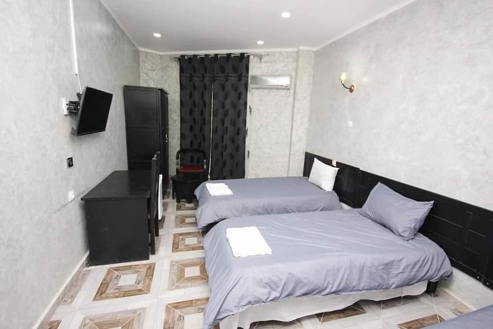 Basic Triple Room, 3 Twin Beds photo 1