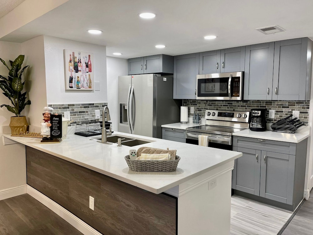 Grand Luxury 3BR Apartment Near Disney 010, Zdjęcie 6