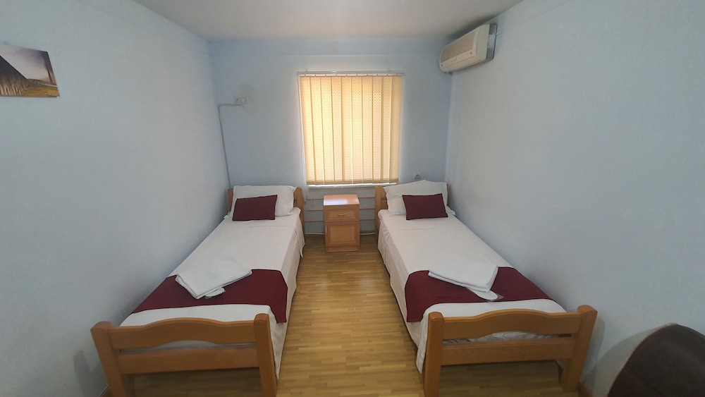 Double or Twin Room photo 3