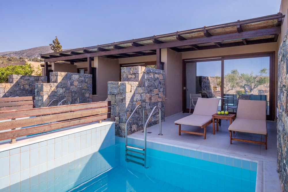Junior Suite Private Pool Garden View (2+1) photo 2