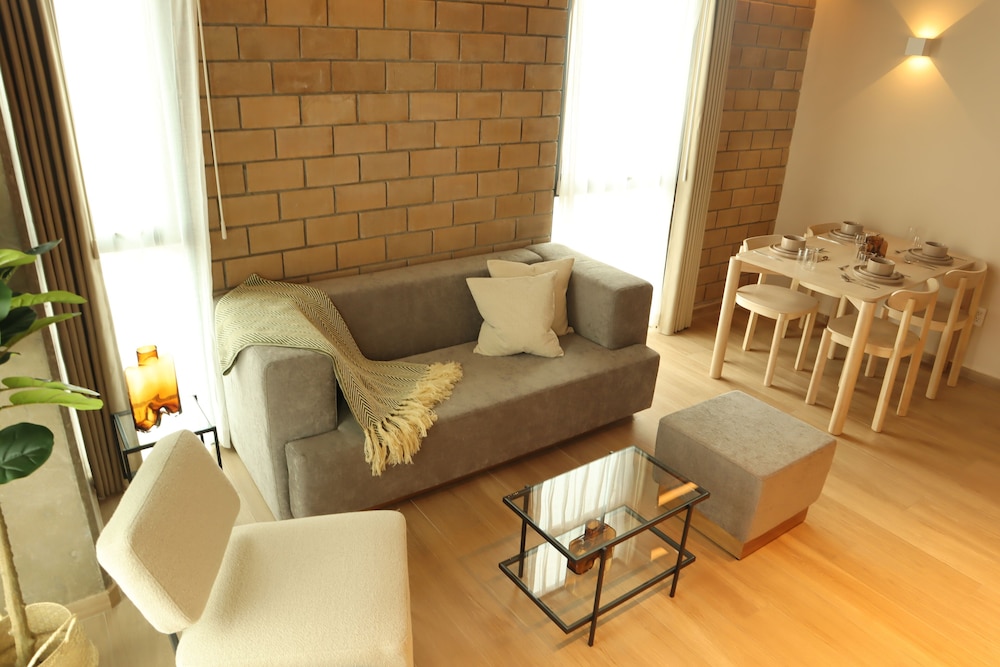 Superior Loft - Photo 1