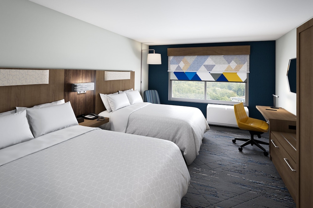 Standard Room, 2 Queen Beds, Roll-in Shower (Communications, Mobility) - Photo 2