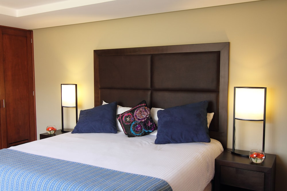 Junior Suite, 1 King Bed photo 2