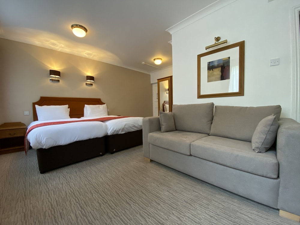 Family Room - Photo 1