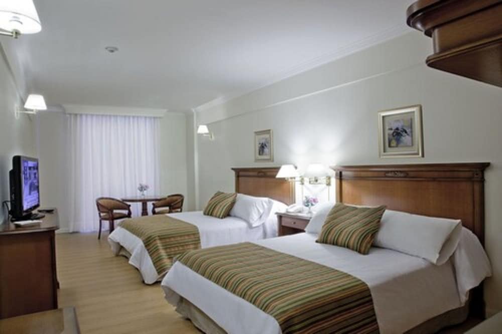 Superior Room, 2 Queen Beds photo 3
