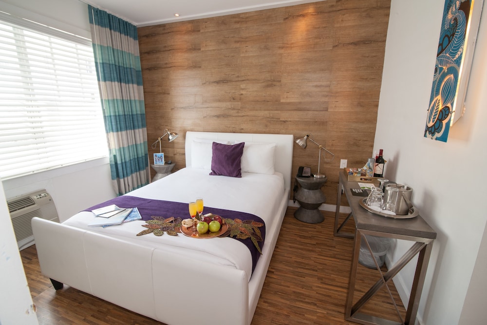 Standard Queen Room - Photo 4