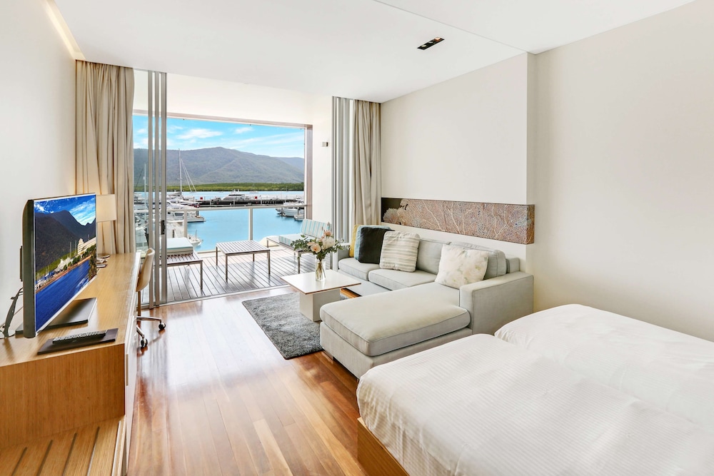 Horizon Marina View Room Twin - Photo 9