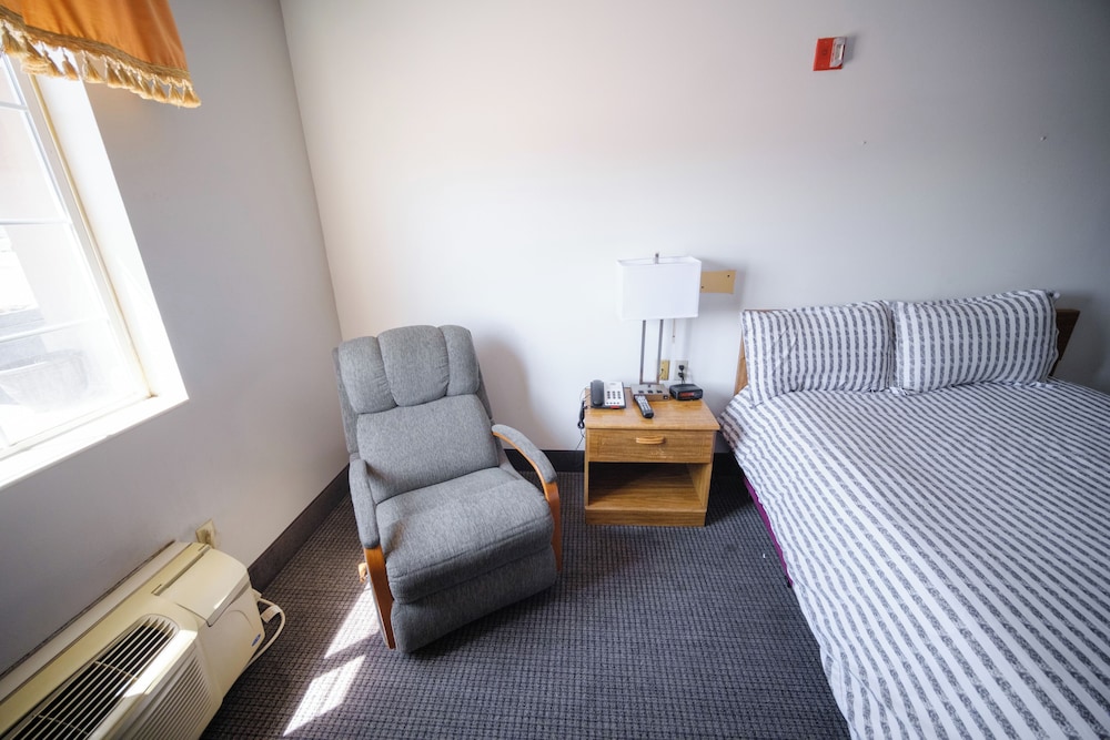 Room, 1 Queen Bed, Accessible, Non Smoking photo 3