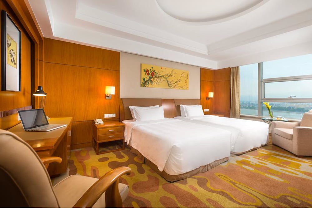 Suite (With City View) photo 1
