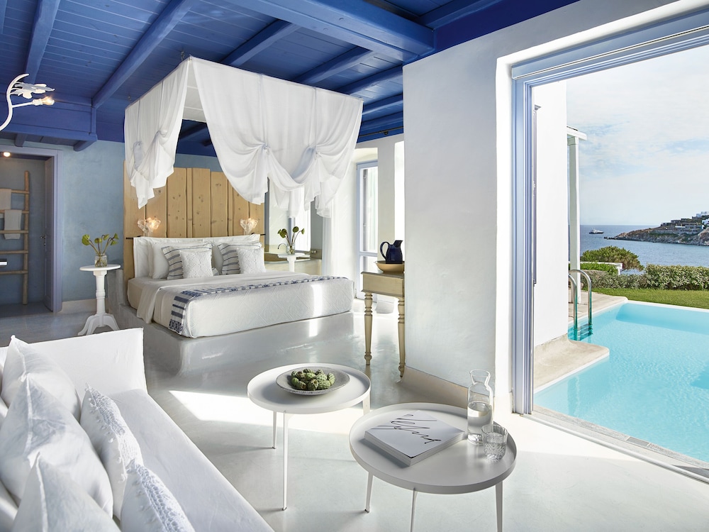Endless Blu on the Waterfront with Private Pool - Photo 1