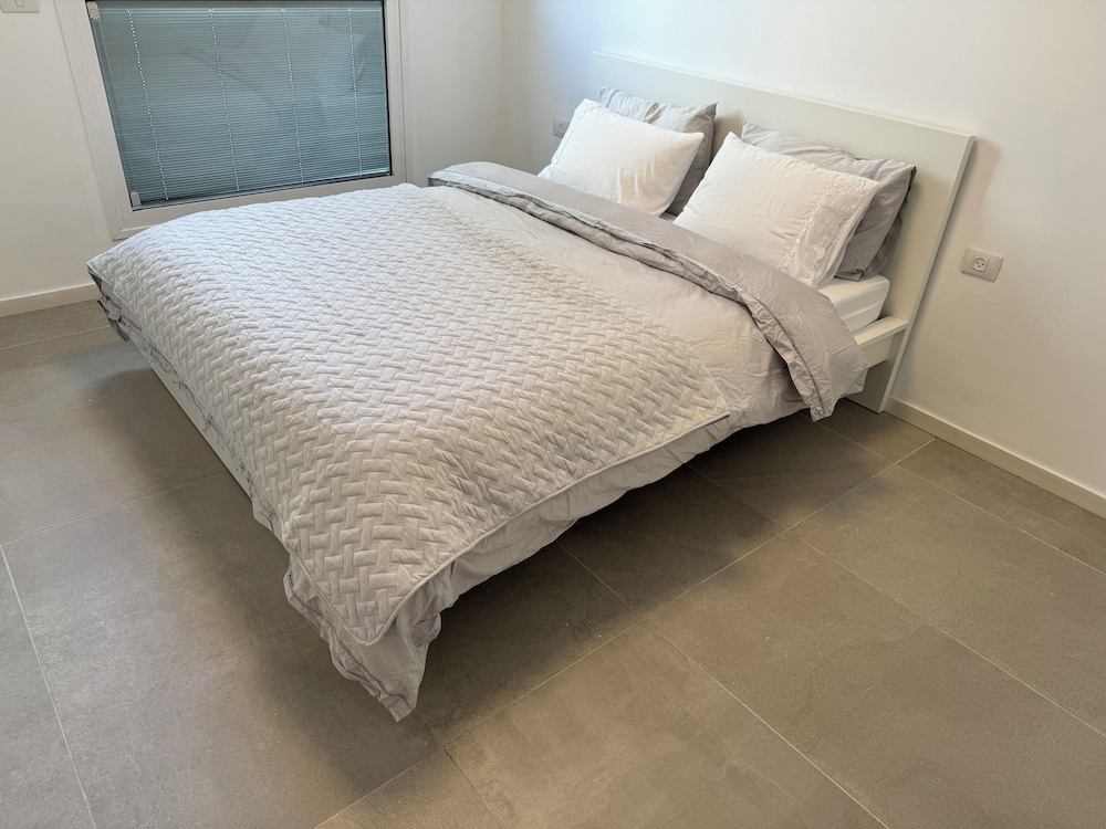 Comfort Room, 1 Queen Bed photo 1