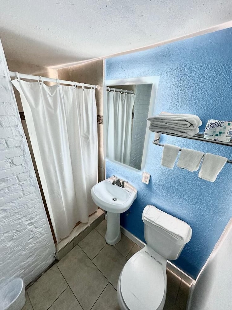 Standard Single Room photo 2
