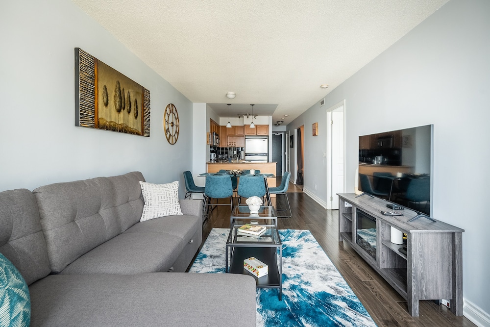 Design Apartment, Multiple Beds, Kitchen, City View - Photo 33