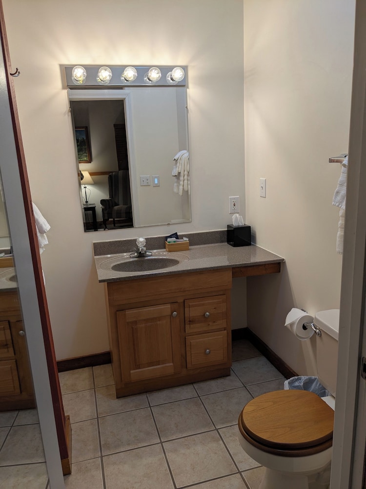 Economy Room 202 photo 2