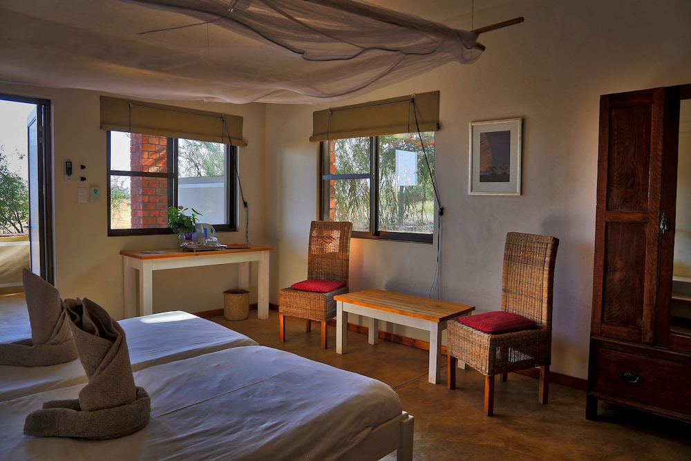 Standard Room photo 2