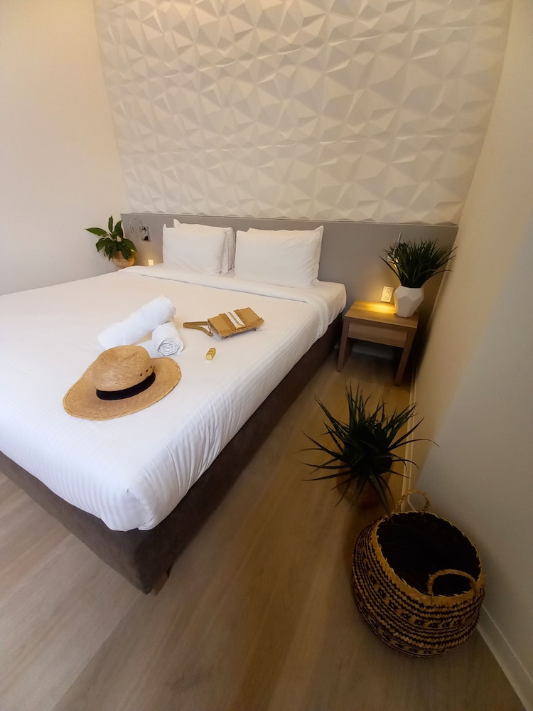 Comfort Room - Photo 11