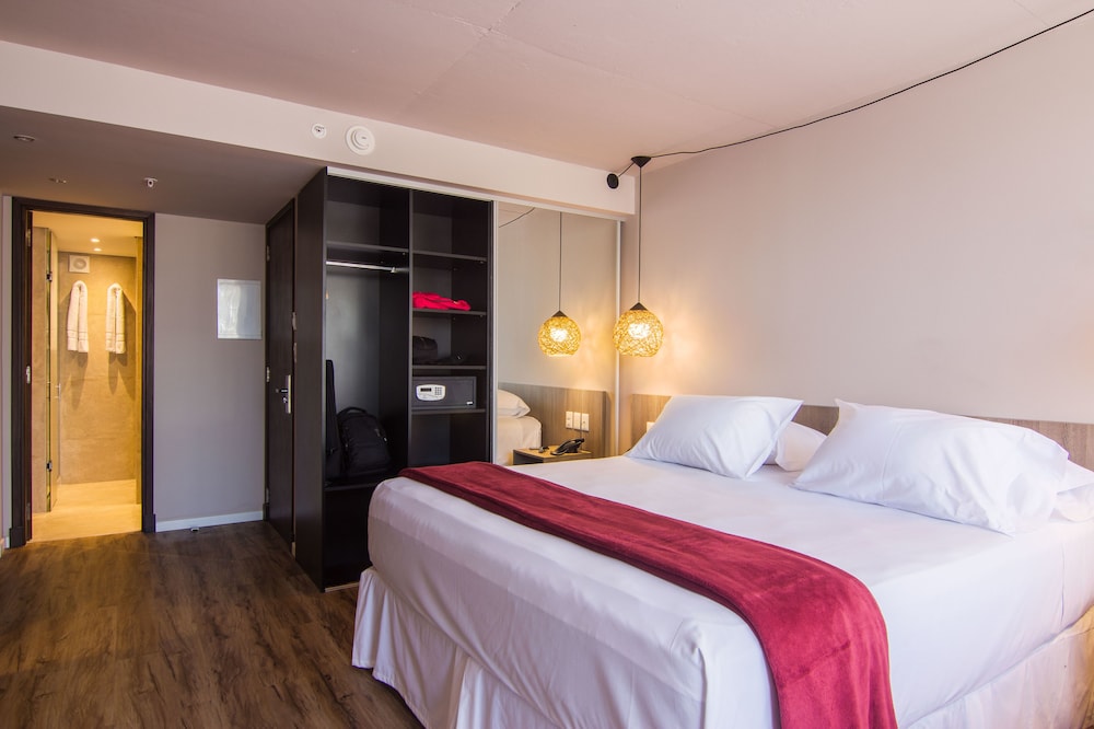 Standard Double Room, City View photo 1