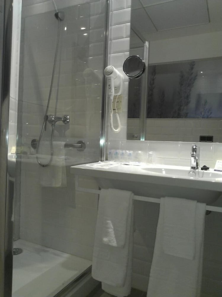 Single Room photo 3