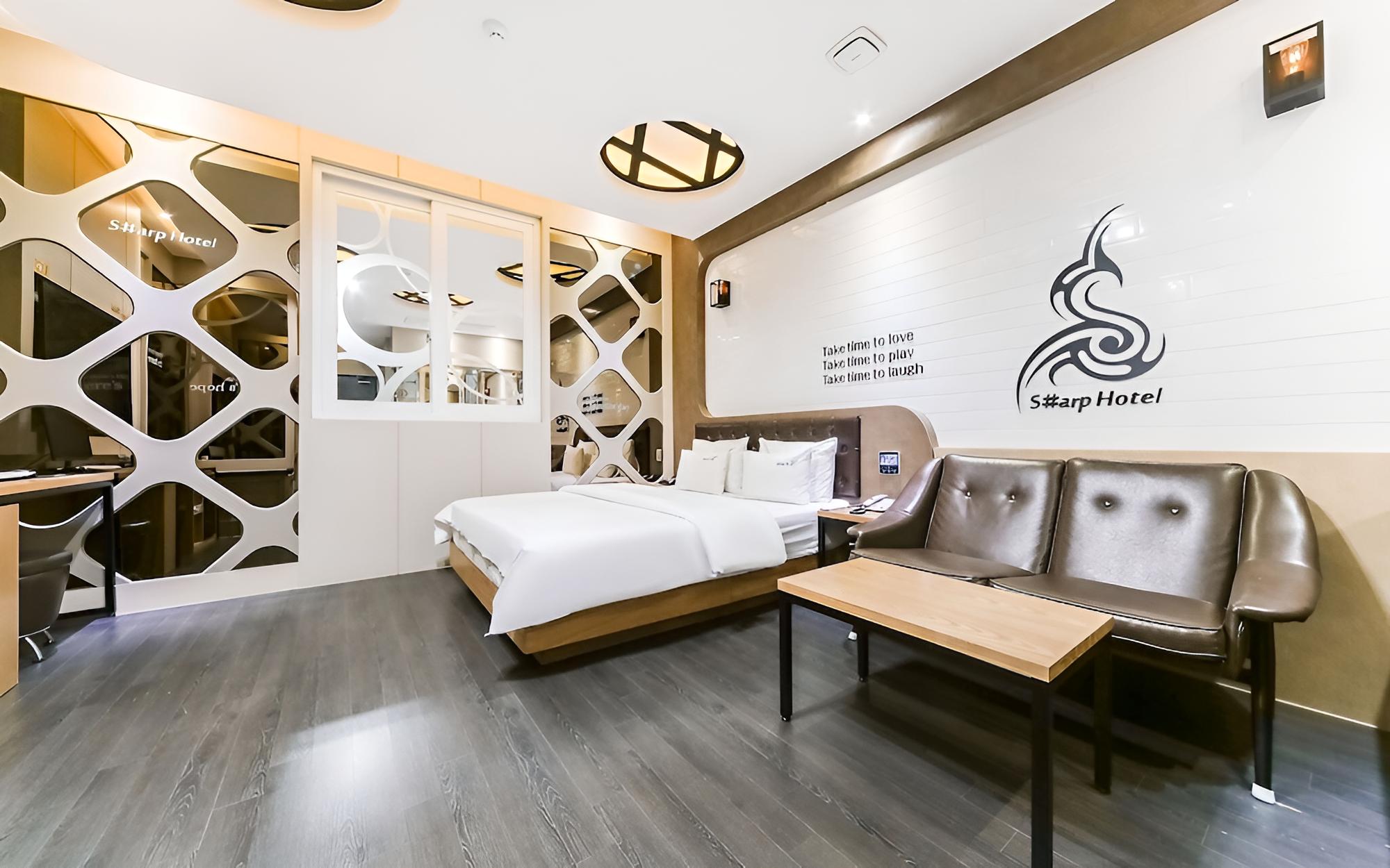 Room (Deluxe 1 room 1 parking/Luxury beddin) - Photo 8