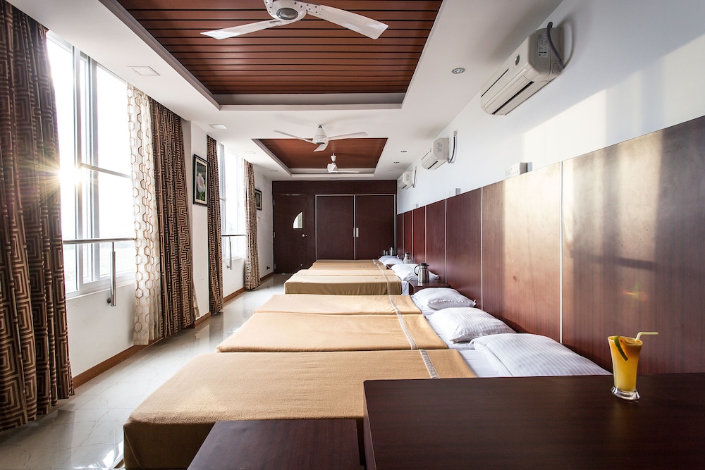 Deluxe Shared Dormitory, City View photo 2