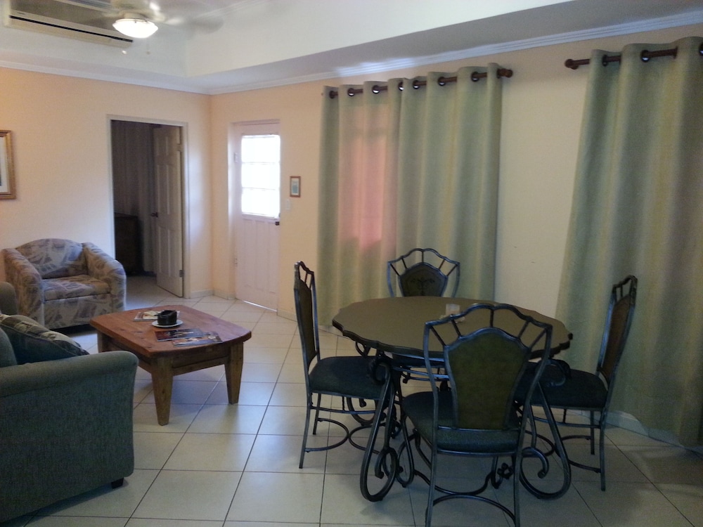Executive Suite (with extra Sofa Bed) photo 3
