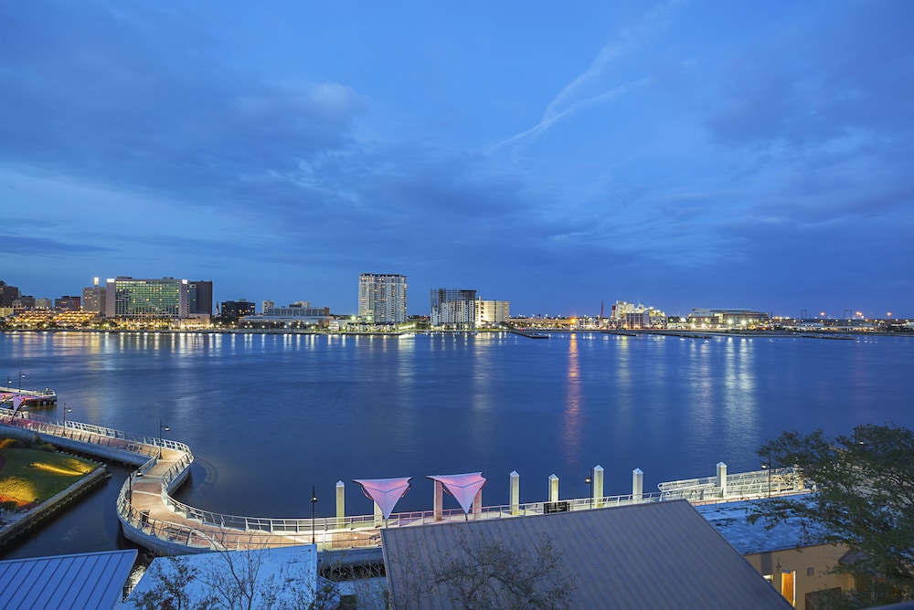 Room, 2 Queen Beds, River View (Partial River View) - Photo 2