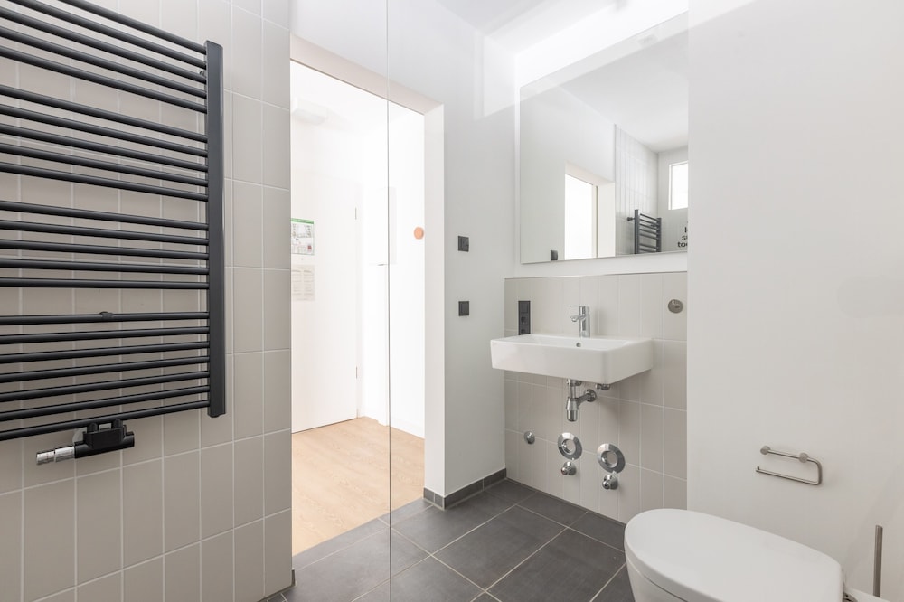 Suite M - Photo 21