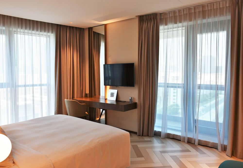 Deluxe Apartment, 1 King Bed (King) photo 3