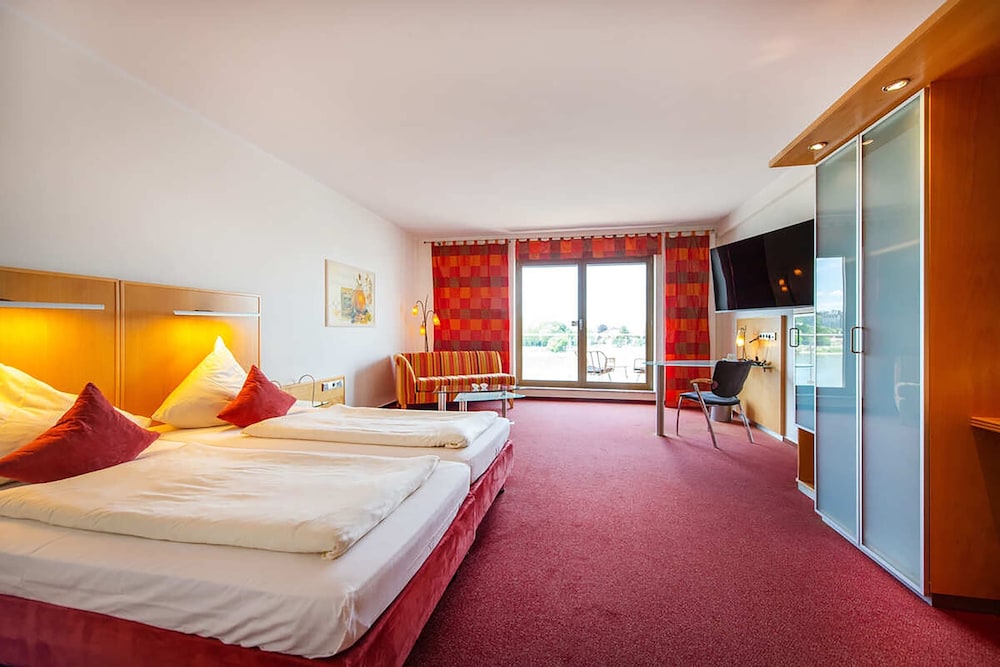 Deluxe Double Room photo 3