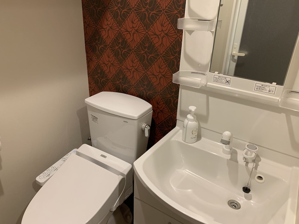 Double Room - Photo 8