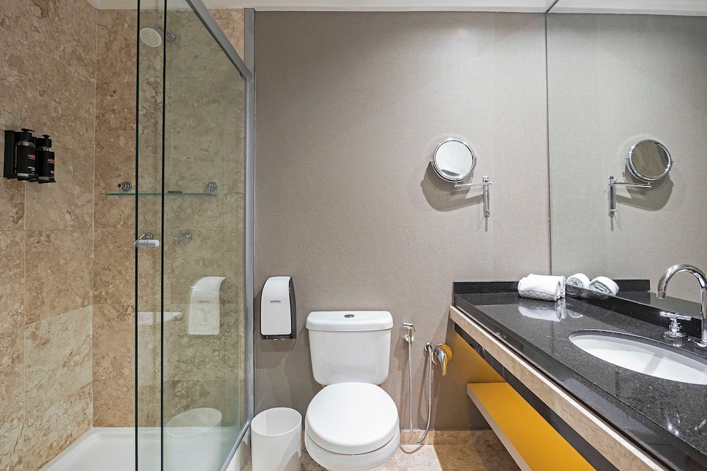 Premium Room - Photo 9
