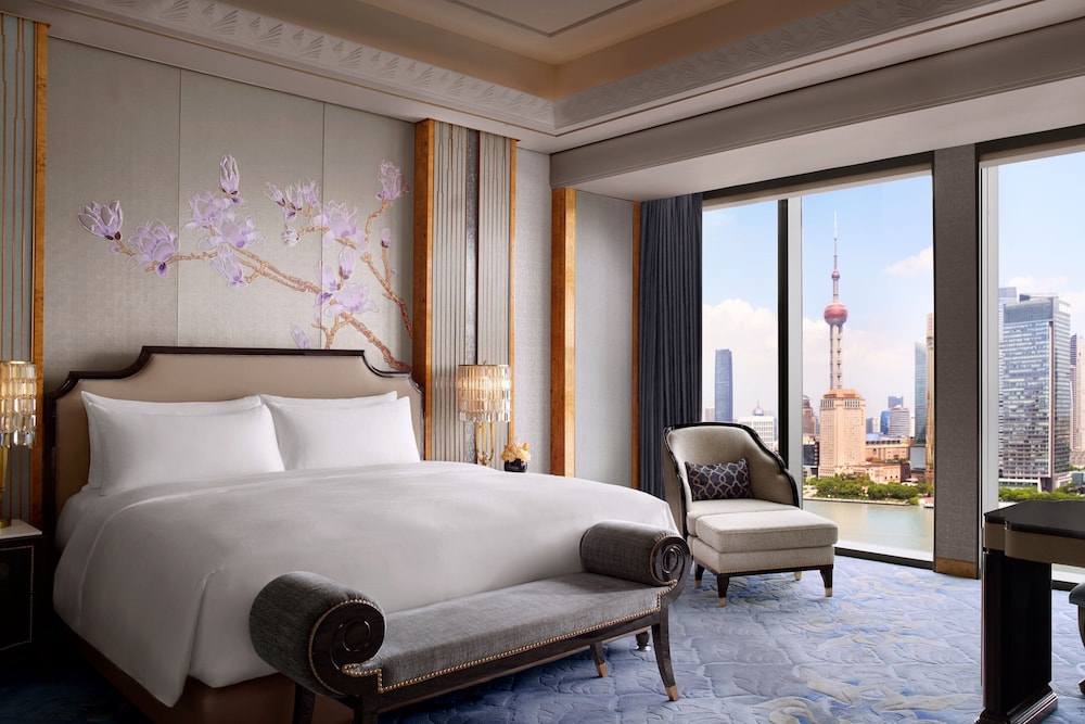 Grand Room, 1 King Bed, River View (Tower) - Photo 1