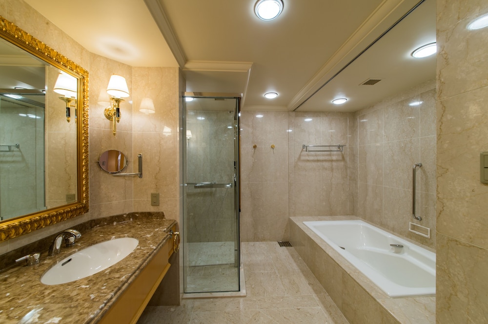 Executive Imperial Suite Room - Photo 6